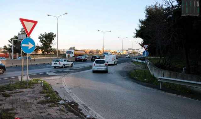 Tangenziale di Bari, chiudete lo svincolo di Santa Caterina: troppo stretto e pericoloso